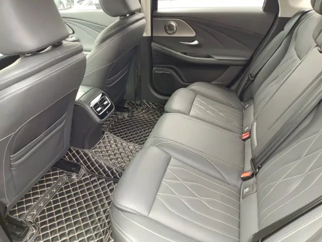 Chery Arrizo 8 — Фото автомобиля 5