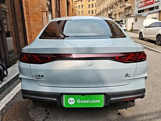 BYD Qin L — Фото автомобиля 5