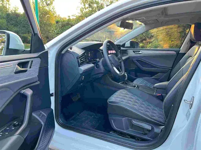 Volkswagen Sagitar — Фото автомобиля 6