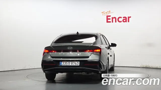 Hyundai Avante — Фото автомобиля 4