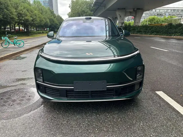 Li Auto L9 — Фото автомобиля 3