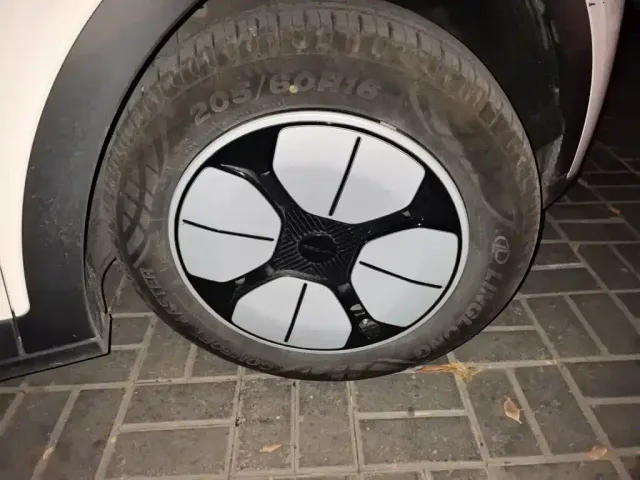 Geely Starry Wish — Фото автомобиля 24