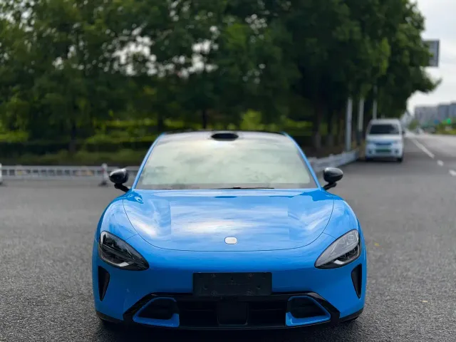 Xiaomi SU7 — Фото автомобиля 2