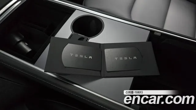 Tesla Model Y — Фото автомобиля 27