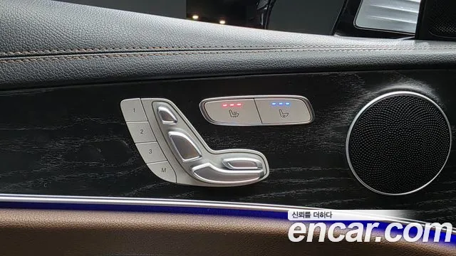 Mercedes-Benz E-Class — Фото автомобиля 17