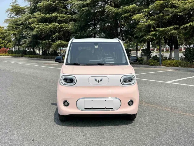 Wuling Hongguang Mini EV — Фото автомобиля 5