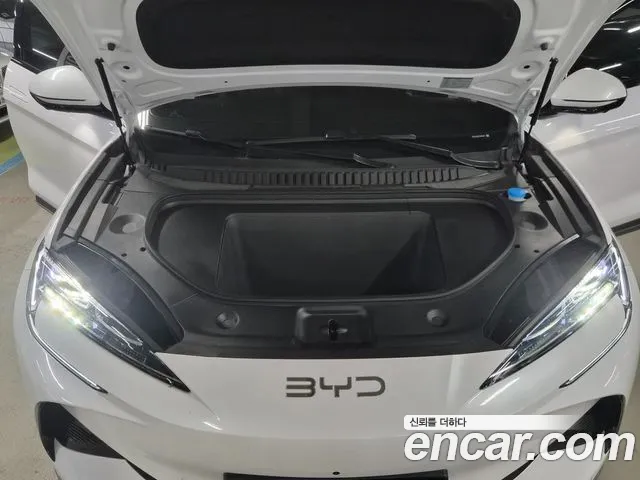 BYD Sealion 7 — Фото автомобиля 17