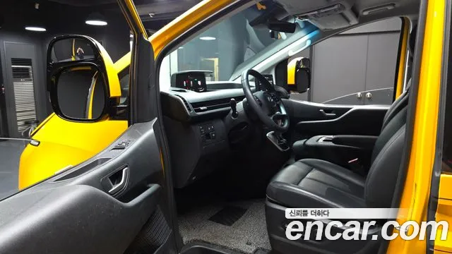 Hyundai Staria Staria L3.5 Школьный автобус — Фото автомобиля 9