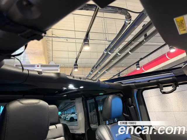 Jeep Wrangler — Фото автомобиля 10