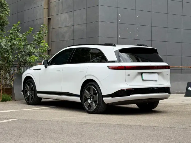 Xpeng G9 — Фото автомобиля 7