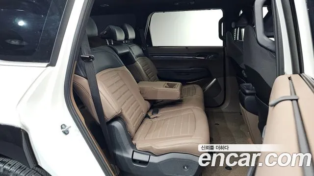 Kia EV9 — Фото автомобиля 12