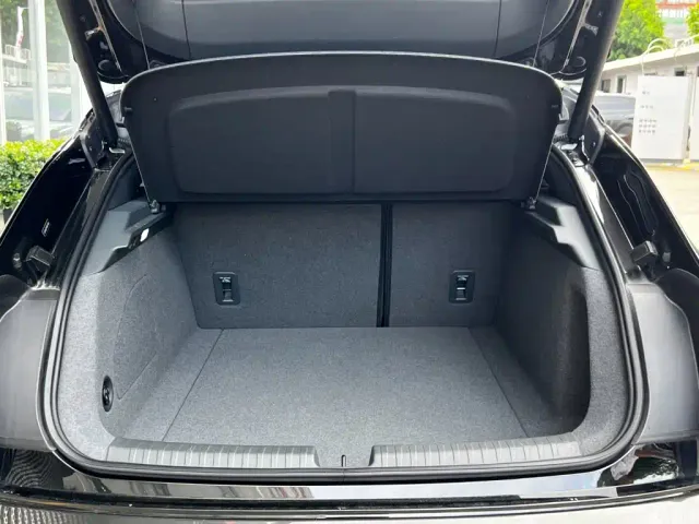 Audi E5 Sportback — Фото автомобиля 29