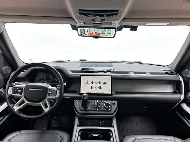 Land Rover Defender — Фото автомобиля 18