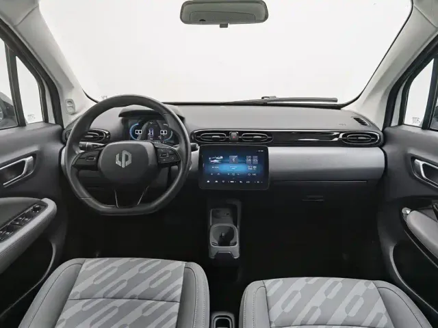 Leapmotor T03 — Фото автомобиля 5