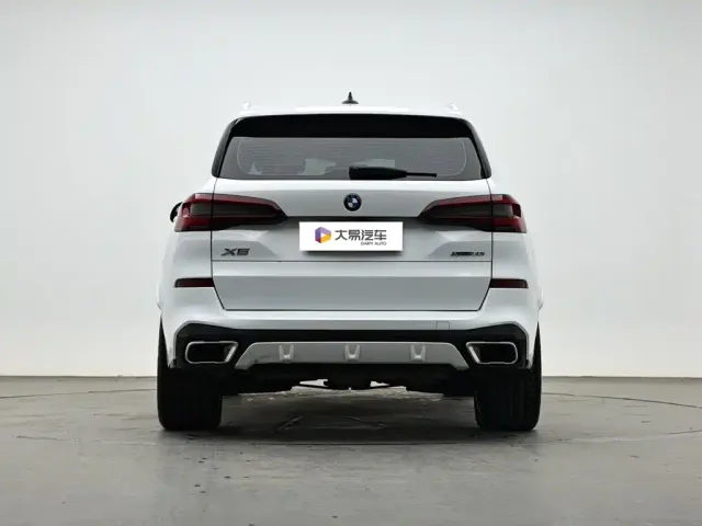 BMW X5 — Фото автомобиля 4