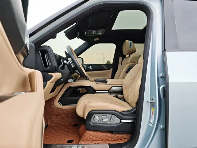 BYD FangChengBao Leopard 8 — Фото автомобиля 4