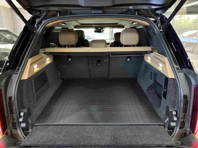 Land Rover Range Rover — Фото автомобиля 14