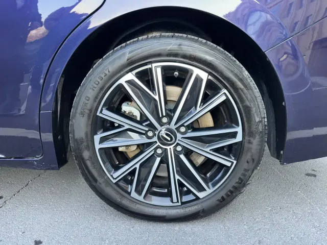 GAC Trumpchi E8 — Фото автомобиля 10