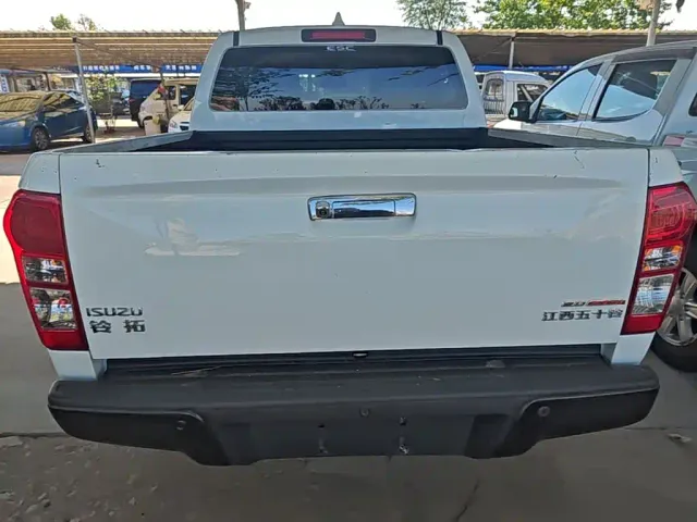 Isuzu Lingtuo — Фото автомобиля 5