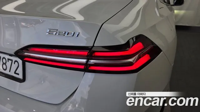 BMW 5 Series G60 — Фото автомобиля 23
