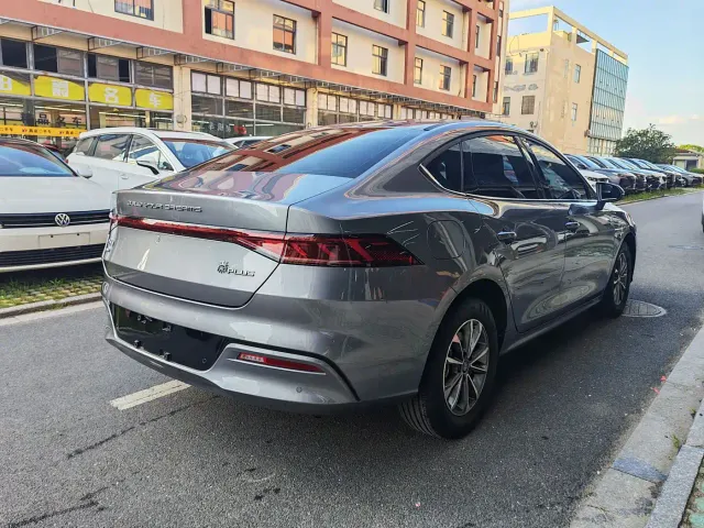 BYD Qin PLUS — Фото автомобиля 8