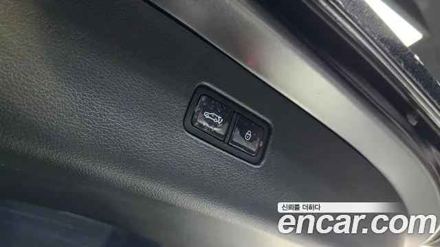 Genesis GV80 2.5T Бензин AWD — Фото автомобиля 18