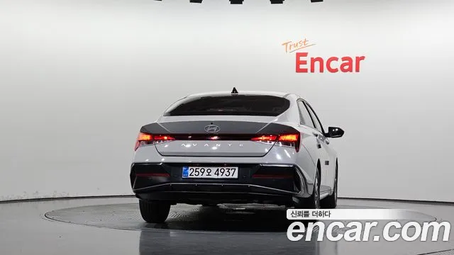 Hyundai Avante CN7 — Фото автомобиля 3