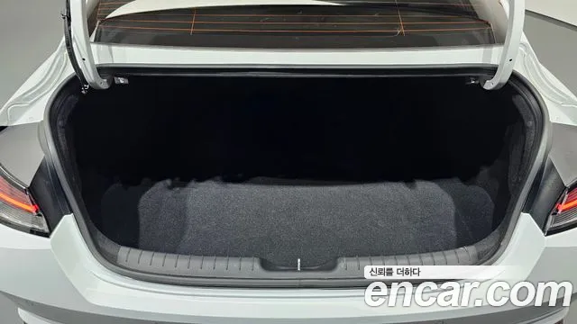 Hyundai Avante CN7 — Фото автомобиля 18