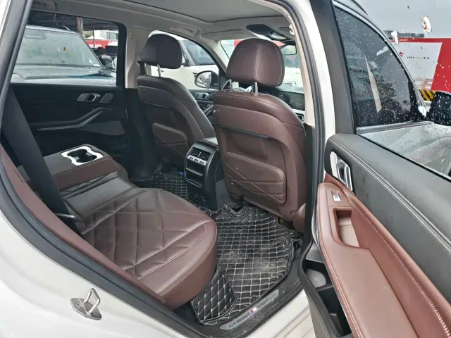 BMW X5 — Фото автомобиля 6