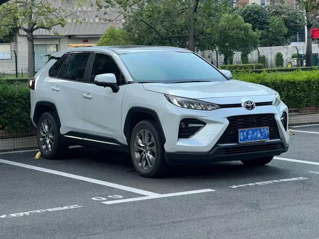 Toyota Wildlander — Фото автомобиля 8