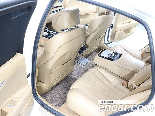 Genesis G80 Бензин 2.5 турбо AWD — Фото автомобиля 17