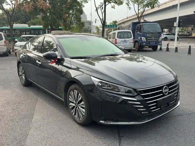 Nissan Teana — Фото автомобиля 8