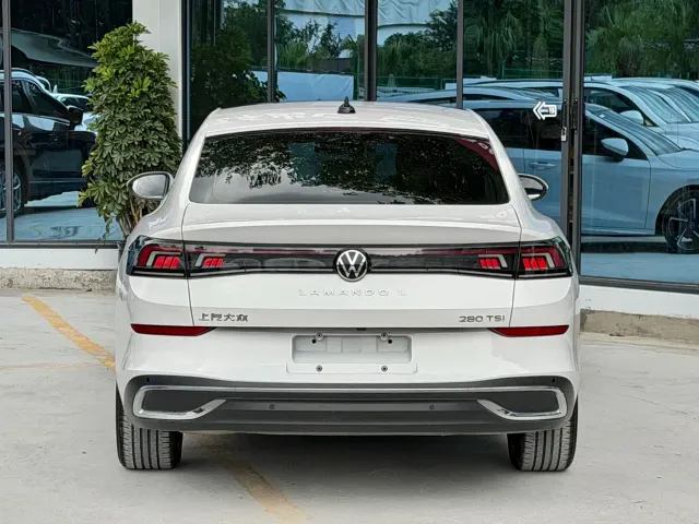 Volkswagen Lamando — Фото автомобиля 5