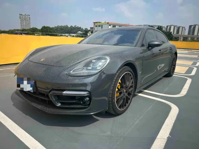 Фотография автомобиля — Porsche Panamera