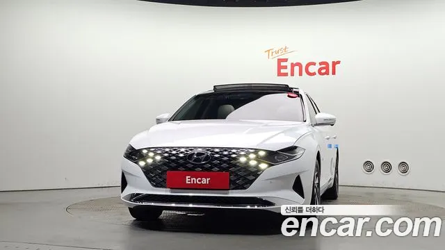 Hyundai Grandeur (New) Hybrid — Фото автомобиля 3