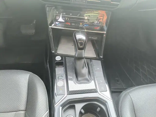 Volkswagen Passat — Фото автомобиля 13