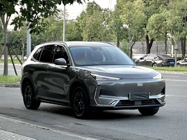 Geely Galaxy E5 — Фото автомобиля 4