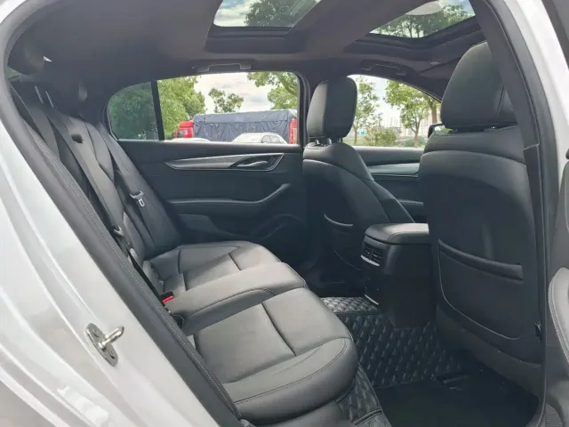 Cadillac CT5 — Фото автомобиля 24