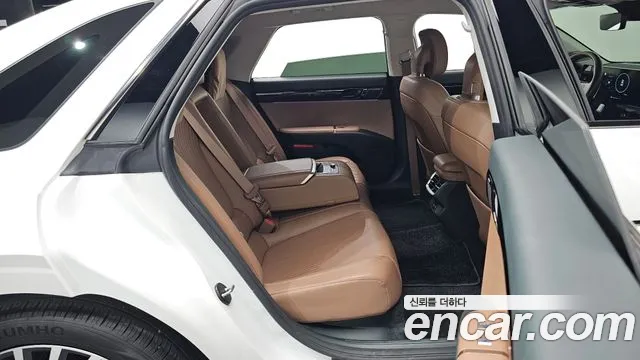 Hyundai Grandeur Grandeur (GN7) 2.5 Бензин 2WD — Фото автомобиля 10