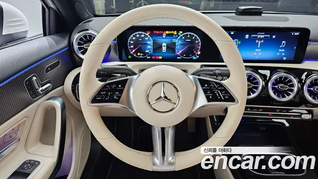 Mercedes-Benz A-Class W177 — Фото автомобиля 19