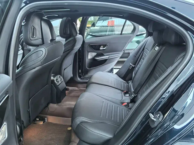 Mercedes-Benz C-Class — Фото автомобиля 10