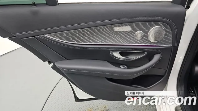 Mercedes-Benz E-Class W213 — Фото автомобиля 14