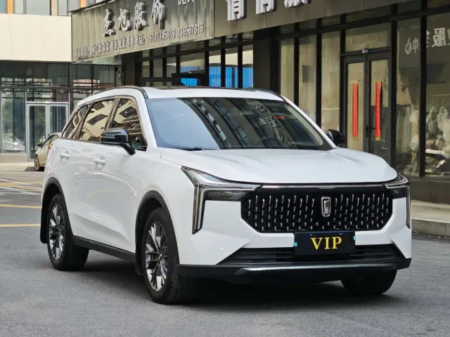 Bestune T55 — Фото автомобиля 3