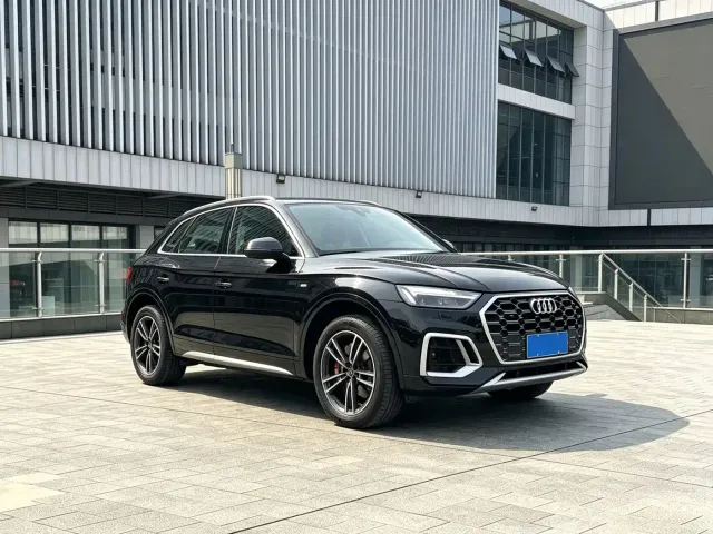 Audi Q5L — Фото автомобиля 3