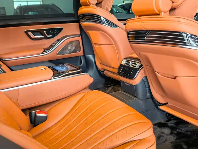 Mercedes-Benz S-Class — Фото автомобиля 11