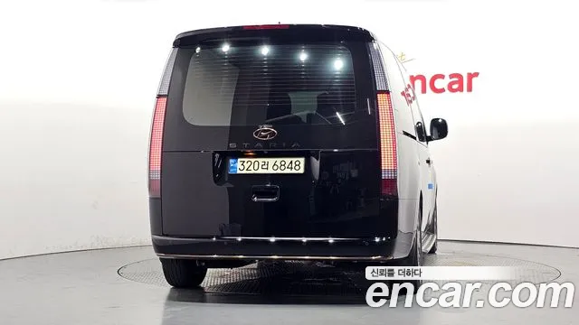 Hyundai Staria Staria L3.5 Lounge 9 мест — Фото автомобиля 4