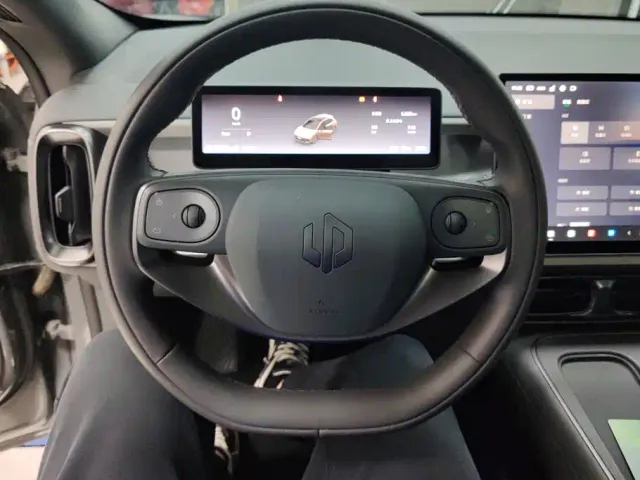 Leapmotor Lafa 5 — Фото автомобиля 14