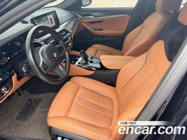BMW 5 Series G30 — Фото автомобиля 9