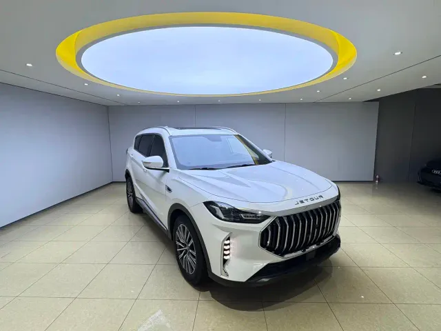 Jetour X70 Plus — Фото автомобиля 3
