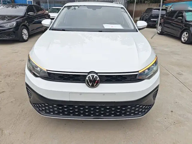 Volkswagen Lavida — Фото автомобиля 2